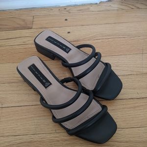 Steve Madden black heeled sandals